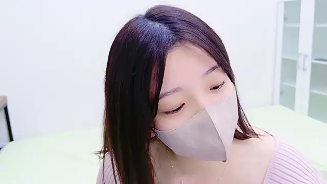 Snapshot of HaruruHappy chatting on 03.21.25 HaruruHappy online show from 03.21.25