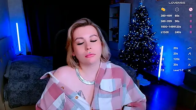 Snapshot of Blueberry-baby chatting on 01.29.25 Blueberry-baby online show from 01.29.25