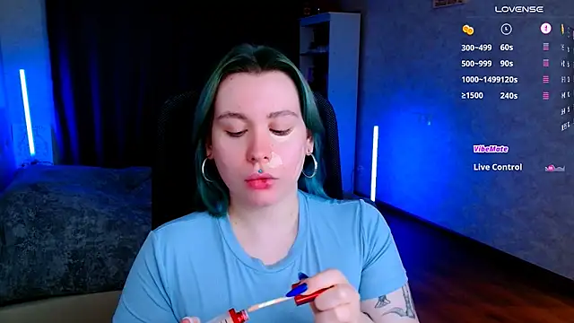 Snapshot of Blueberry-baby chatting on 03.16.25 Blueberry-baby online show from 03.16.25