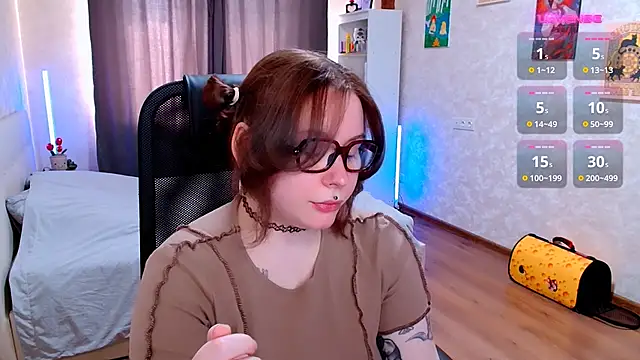 Snapshot of Blueberry-baby chatting on 06.30.26 Blueberry-baby online show from 06.30.26