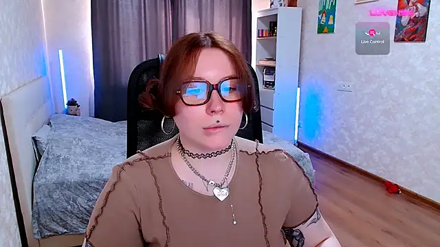 Snapshot of Blueberry-baby chatting on 07.19.26 Blueberry-baby online show from 07.19.26