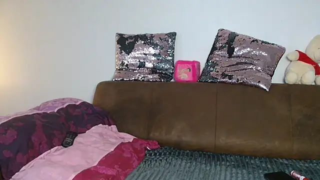 Jasmin-White online show from 03.20.25