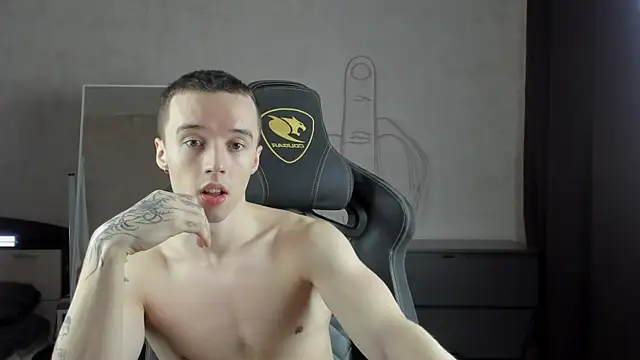 MasonWarholl online show from 01.04.25