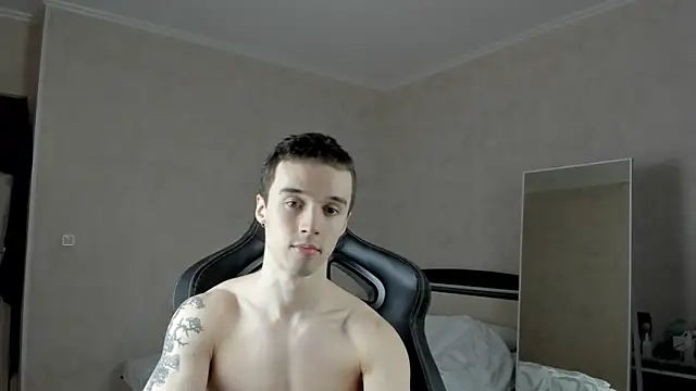 MasonWarholl online show from 02.04.25