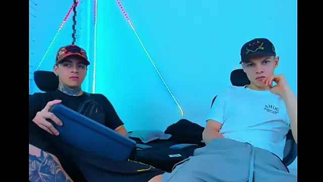 HOT boy2025 online show from 09.17.25