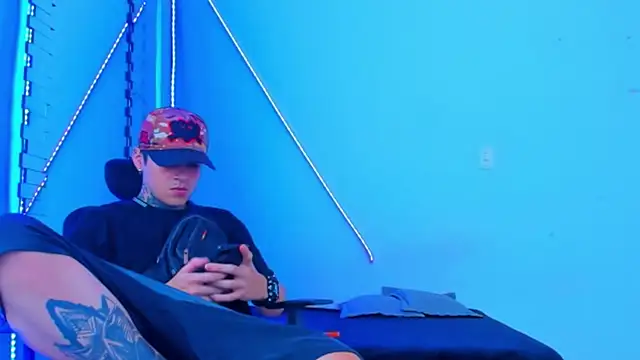 HOT boy2025 online show from 10.22.25