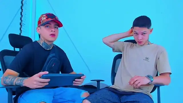 HOT boy2025 online show from 11.05.25