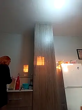 Snapshot of Mayo01_ chatting on 11.05.25 Mayo01 online show from 11.05.25