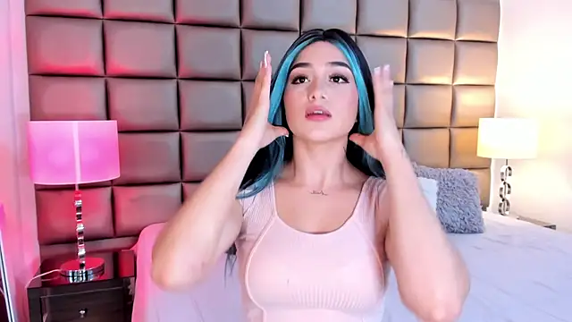 AnnyHizzle online show from 02.18.25