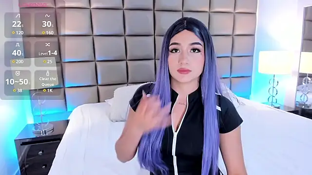 AnnyHizzle online show from 03.07.25