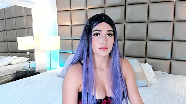 AnnyHizzle online show from 03.14.25