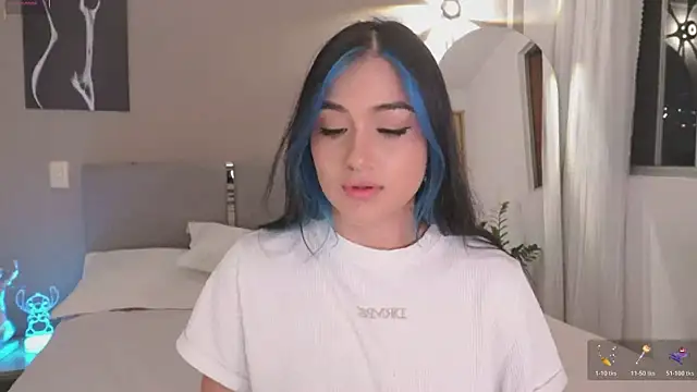 AnnyHizzle online show from 12.17.25