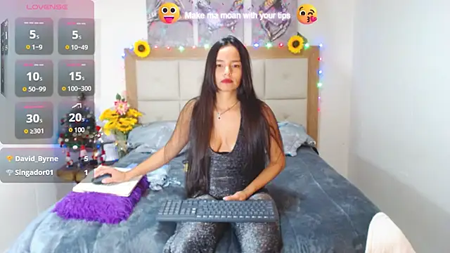 valentina hearts online show from 12.17.24