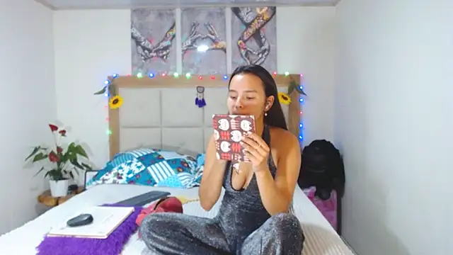 valentina hearts online show from 03.17.25