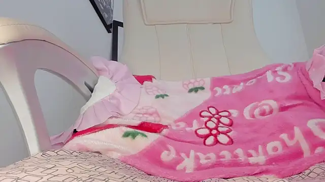 Snapshot of little-eli chatting on 03.05.25 little-eli online show from 03.05.25