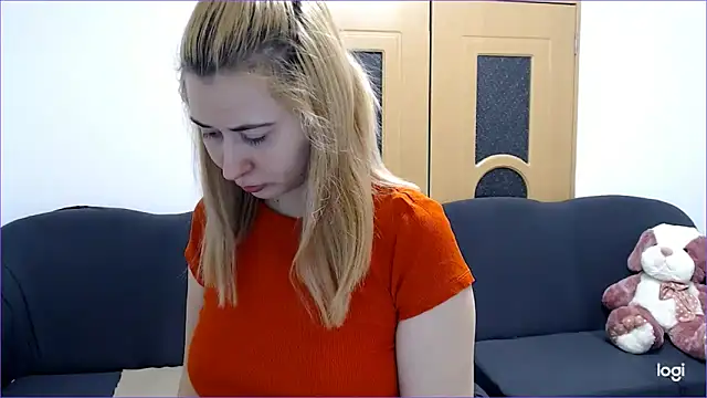 Snapshot of VioletaFlower7 chatting on 03.03.25 VioletaFlower7 online show from 03.03.25