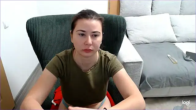 Snapshot of VioletaFlower7 chatting on 10.05.25 VioletaFlower7 online show from 10.05.25