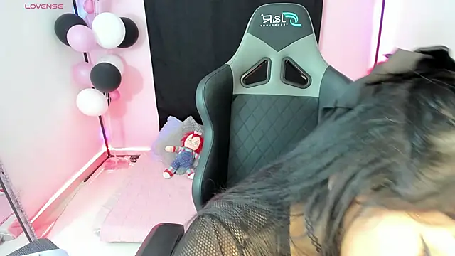 zoesullivan online show from 12.02.24