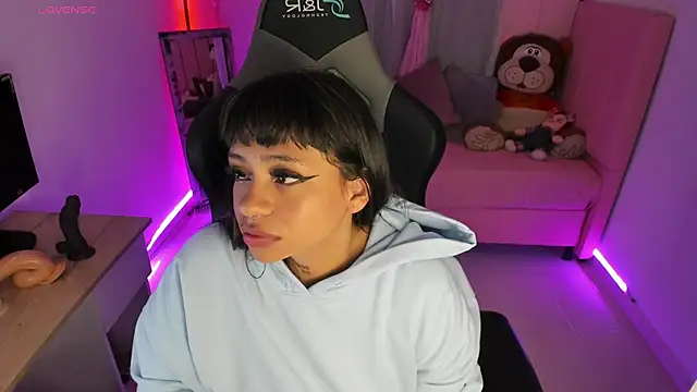 zoesullivan online show from 03.21.25