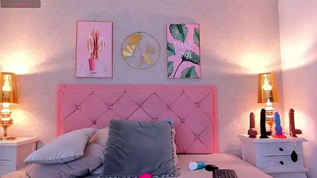 Ginger Violetta  online show from 02.06.25