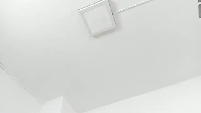 Snapshot of Juliabadlee chatting on 12.04.24 Juliabadlee online show from 12.04.24