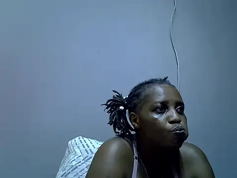 Snapshot of Hot_Caro chatting on 12.13.24 Hot Caro online show from 12.13.24