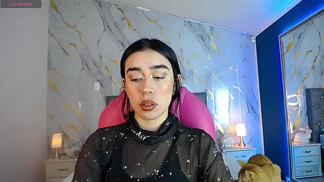 Julieta De Los Angeles online show from 01.20.25