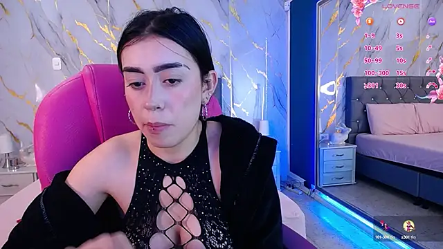 Julieta De Los Angeles online show from 02.20.25