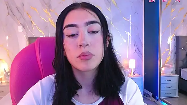 Julieta De Los Angeles online show from 03.11.25