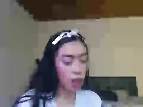 Julieta De Los Angeles online show from 10.10.25