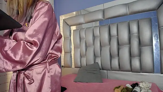 sophia ny online show from 03.17.25