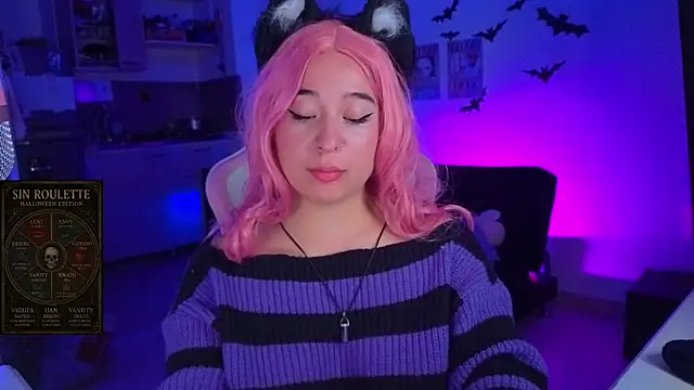 FernandaOrtegaaa online show from 10.28.25