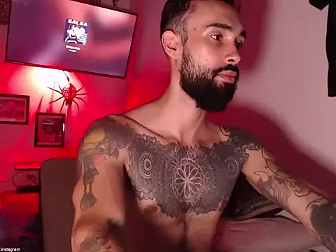 Snapshot of Franckstein chatting on 11.19.25 Franckstein online show from 11.19.25