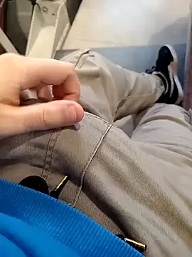 Snapshot of Durovoglioso2 chatting on 02.21.25 Durovoglioso2 online show from 02.21.25