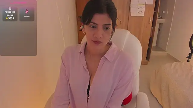 misstoya online show from 12.07.24