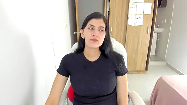 misstoya online show from 01.23.25