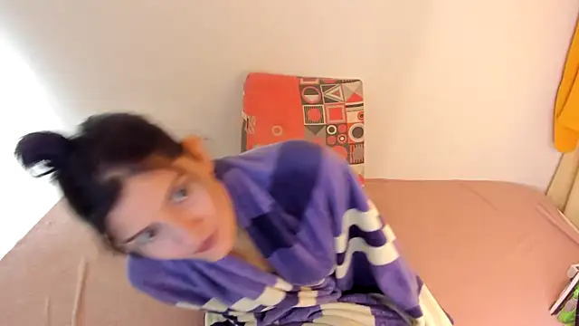 misstoya online show from 02.09.25