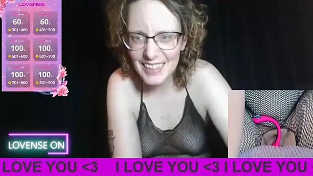 Snapshot of PernillaGirl chatting on 03.18.26 PernillaGirl online show from 03.18.26