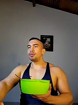 Snapshot of jhay-crux chatting on 01.05.25 jhay-crux online show from 01.05.25