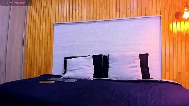 amelialeen7 online show from 02.08.25