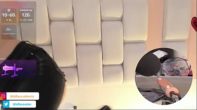 Snapshot of AndreaValencia chatting on 09.25.25 AndreaValencia online show from 09.25.25