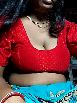 Snapshot of DARK_WINE_ chatting on 09.17.25 DARK WINE online show from 09.17.25