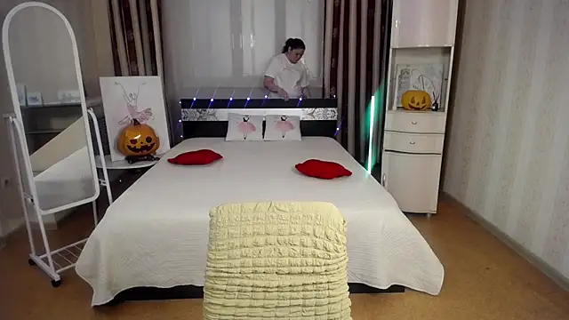 supersex 96 online show from 10.27.25