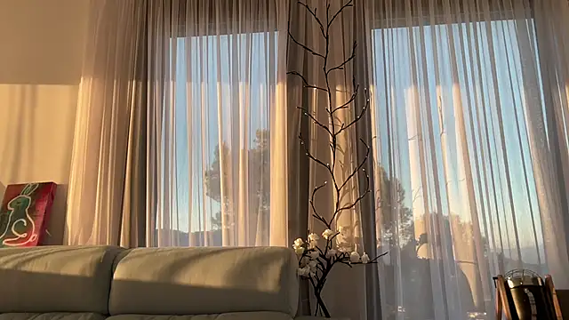 Mika Miller online show from 11.18.25