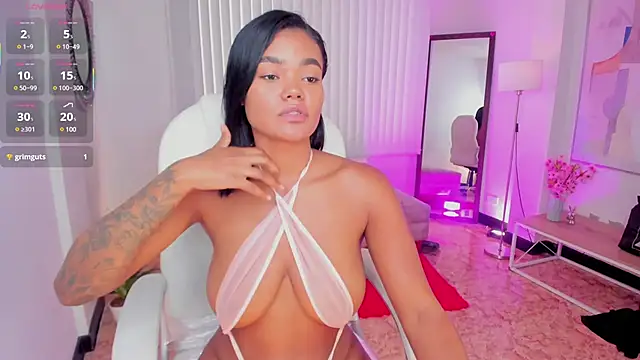 Snapshot of madisson_davon chatting on 03.22.25 madisson davon online show from 03.22.25