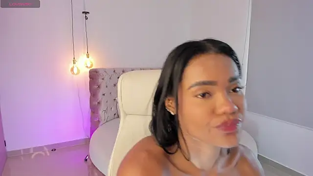 Snapshot of madisson_davon chatting on 09.14.25 madisson davon online show from 09.14.25