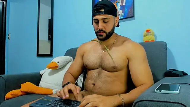 Snapshot of ETHAN_ROX chatting on 02.15.25 ETHAN ROX online show from 02.15.25