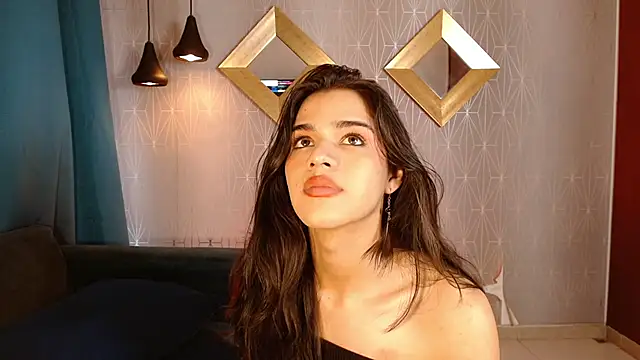 Snapshot of NoahCasstro chatting on 12.23.24 NoahCasstro online show from 12.23.24