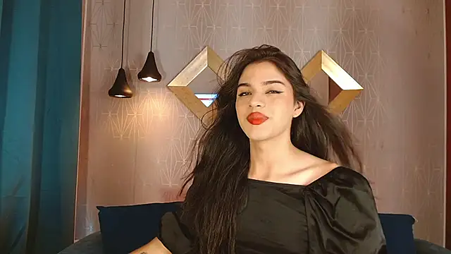 Snapshot of NoahCasstro chatting on 12.28.24 NoahCasstro online show from 12.28.24