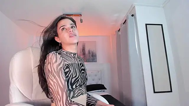 Snapshot of NoahCasstro chatting on 01.04.25 NoahCasstro online show from 01.04.25